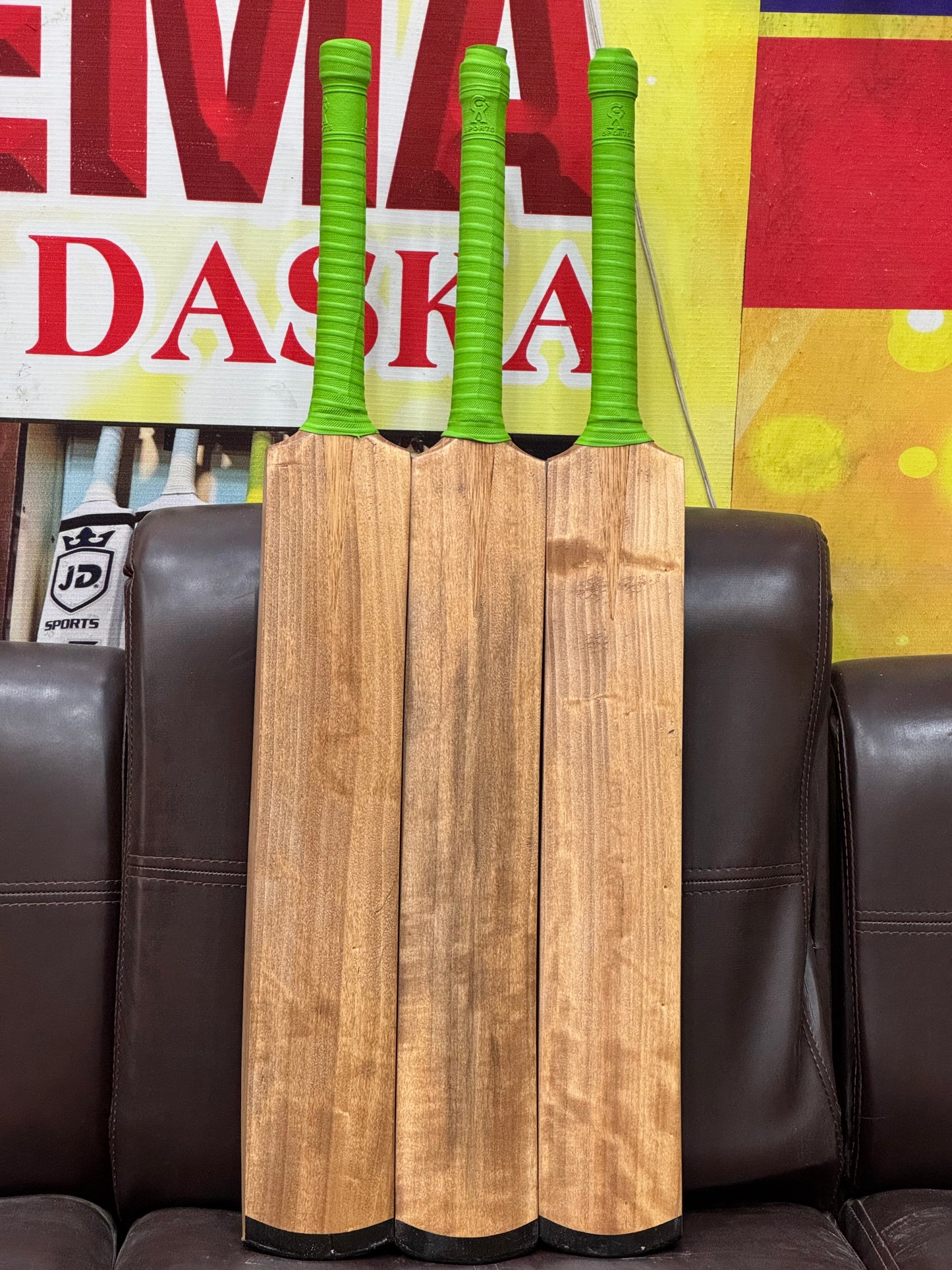 HARD TENNIS MRI CRICKET BAT BY CHEEMA SPORTS